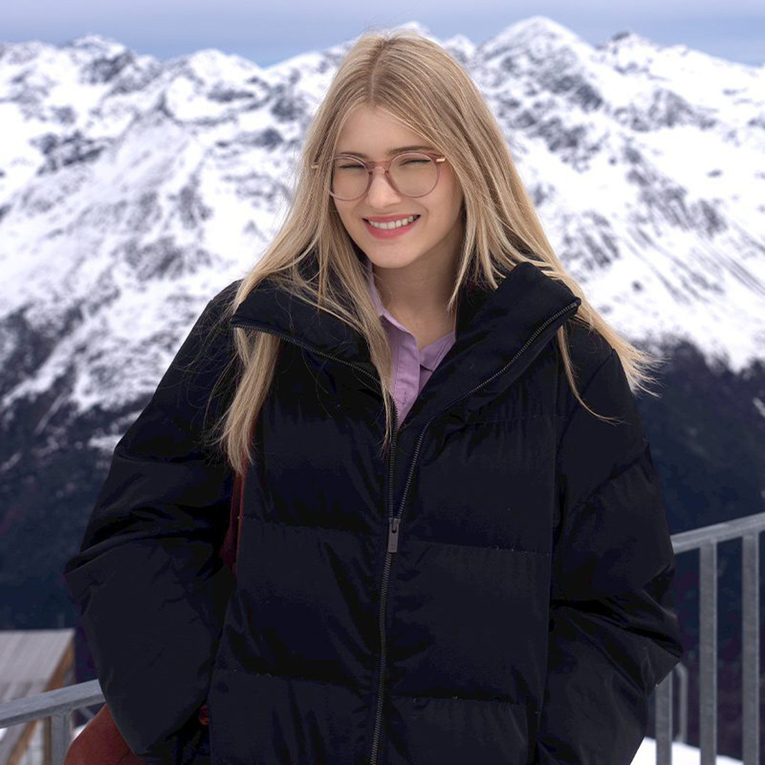 Headshot of Johanna Hofmann